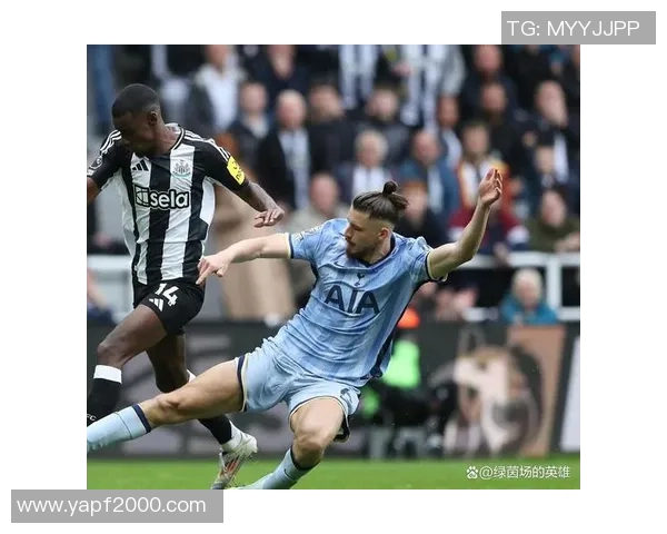 纽卡斯尔对阵热刺比赛结果揭晓精彩瞬间回顾与分析